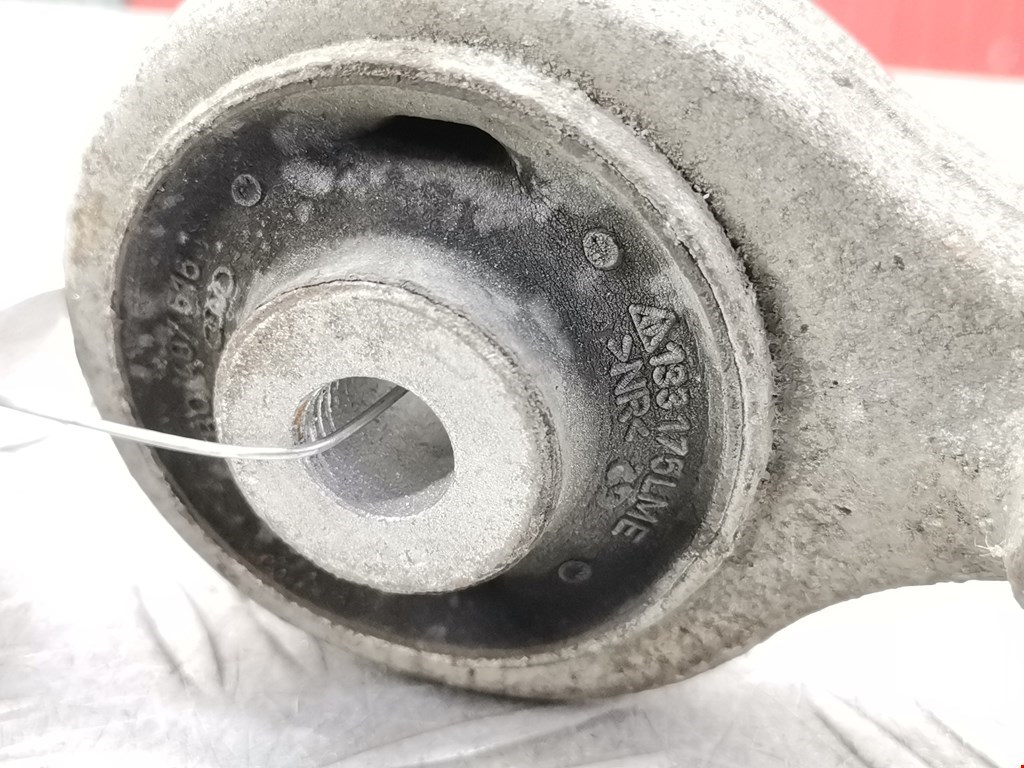 Рычаг передний правый AUDI A4 B5 1995-2001