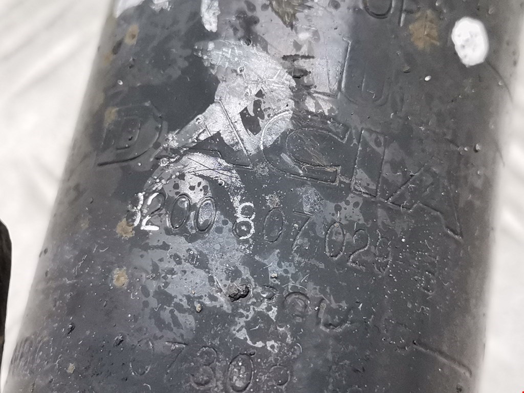 Амортизатор передний правый RENAULT Sandero 2009-2014