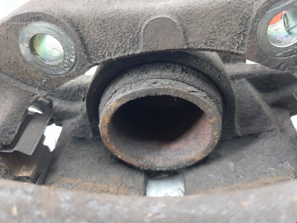 Суппорт передний правый CITROEN C4 I 2004-2014