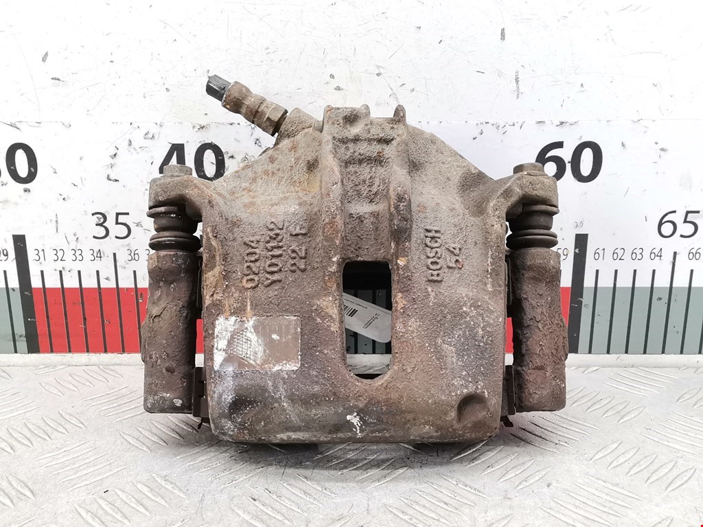 Суппорт передний правый Peugeot 206 (1998-2006)