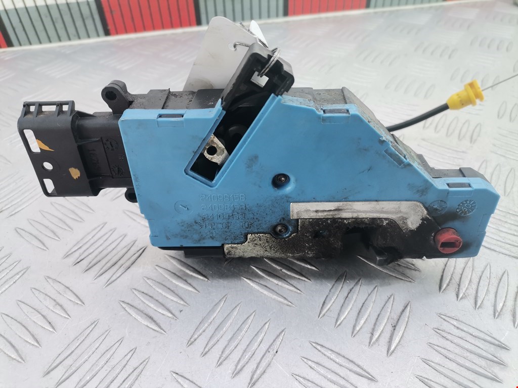 Замок двери задней правой PEUGEOT 207 2006-2015