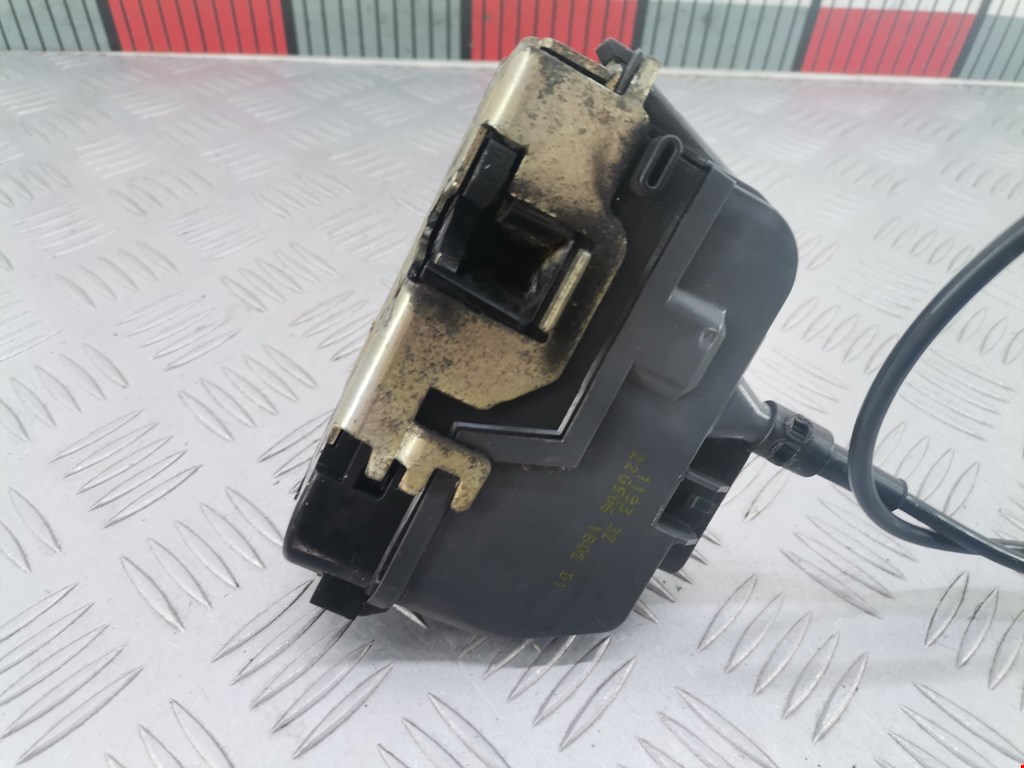 Замок двери задней правой RENAULT Scenic II 2003-2010