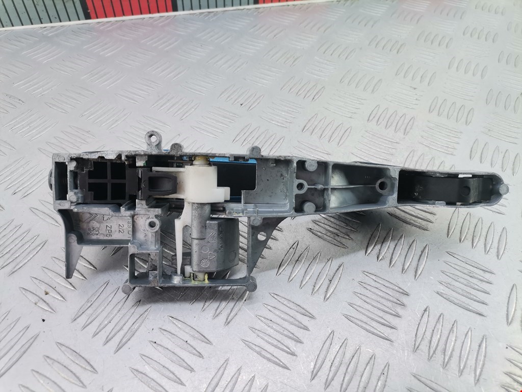 Ручка двери задней наружная правая PEUGEOT 207 2006-2015