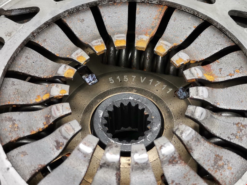 Маховик (демпфер сцепления) FORD Focus I 1998-2005