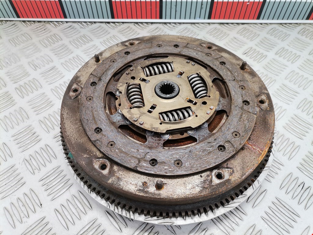 Маховик (демпфер сцепления) FORD Focus I 1998-2005