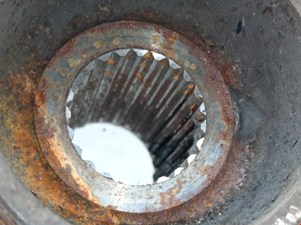 Ступица передняя левая RENAULT Modus 2004-2012