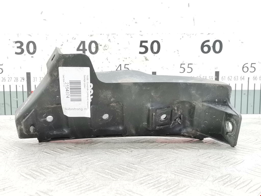 Кронштейн переднего бампера правый SEAT Ibiza 2002-2008