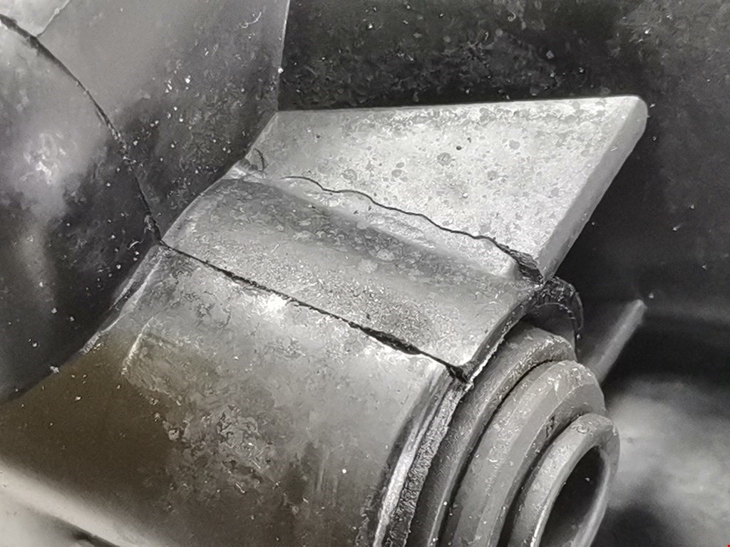 Коллектор впускной FORD Mondeo II 1996-2000