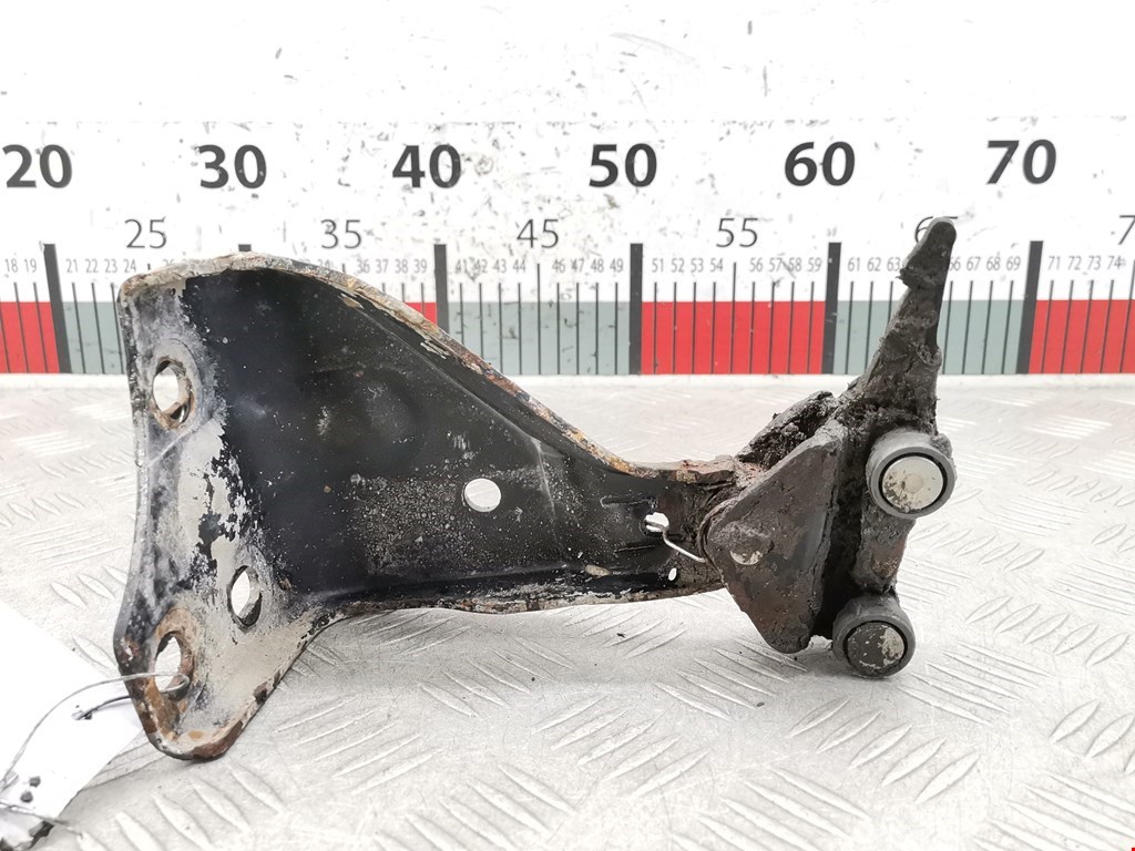 Ролик двери сдвижной (левый/правый средний верхний/нижний) PEUGEOT Expert I 1995-2007