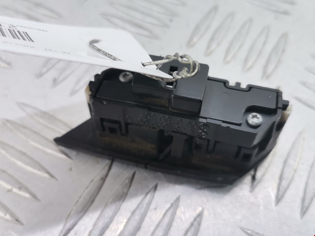 Кнопка центрального замка MERCEDES-BENZ R-Class W251 2005-2017