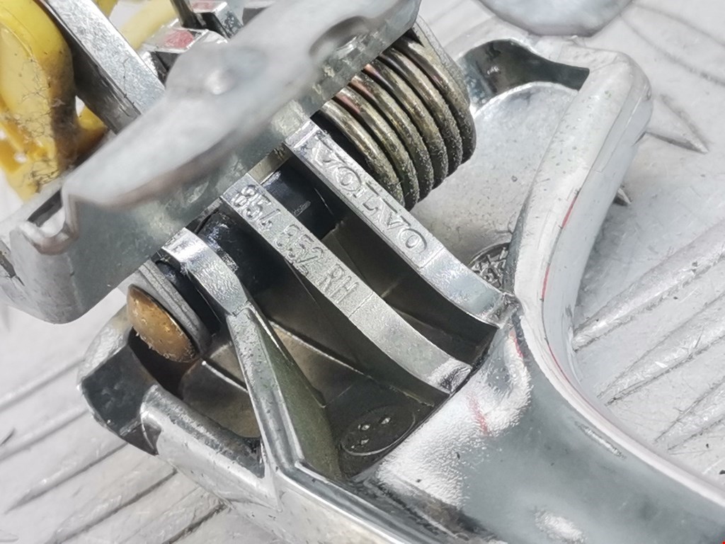 Ручка дверная задняя внутренняя правая VOLVO V40 I 1995-2004