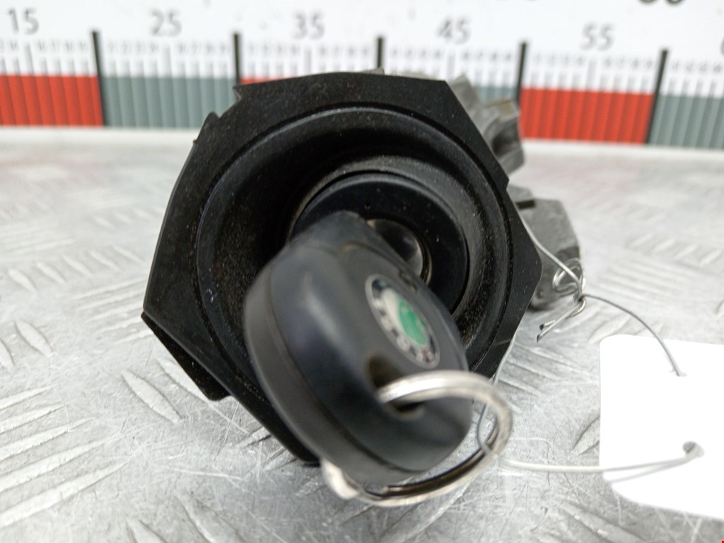 Замок зажигания SKODA Octavia A4 1U- 1997-2010