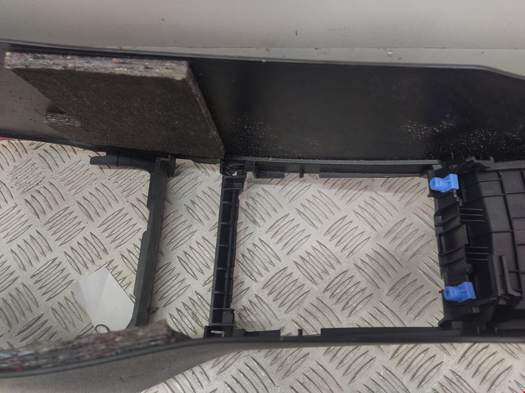 Консоль OPEL Astra H/Family 2004-2015