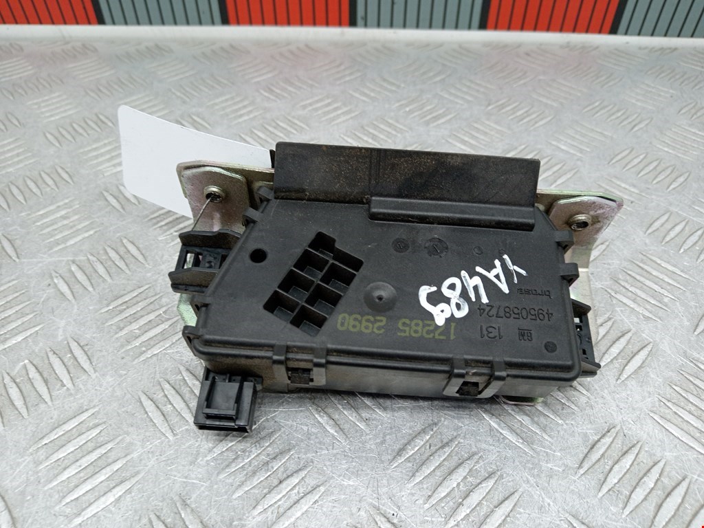 Замок багажника (крышки двери) OPEL Zafira B 2005-2012