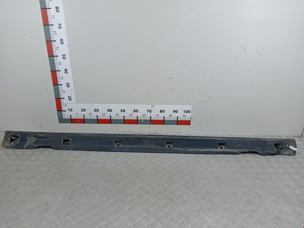 Накладка декоративная на порог правая Opel Vectra C (2002-2008)