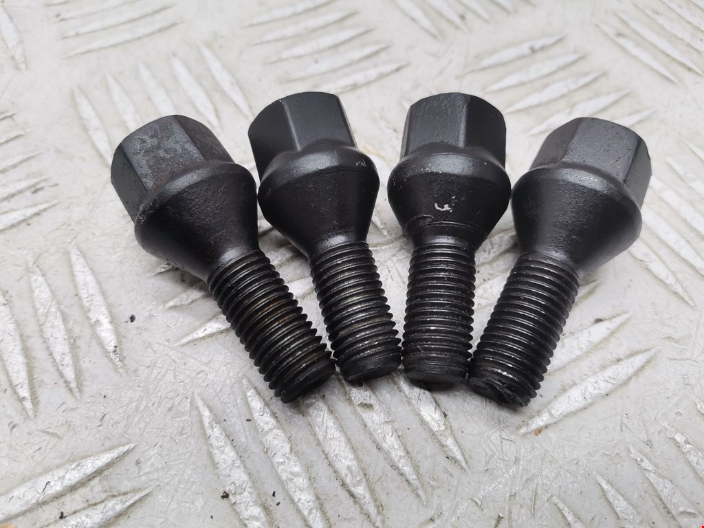 Болты NISSAN Note E11 2005-2014