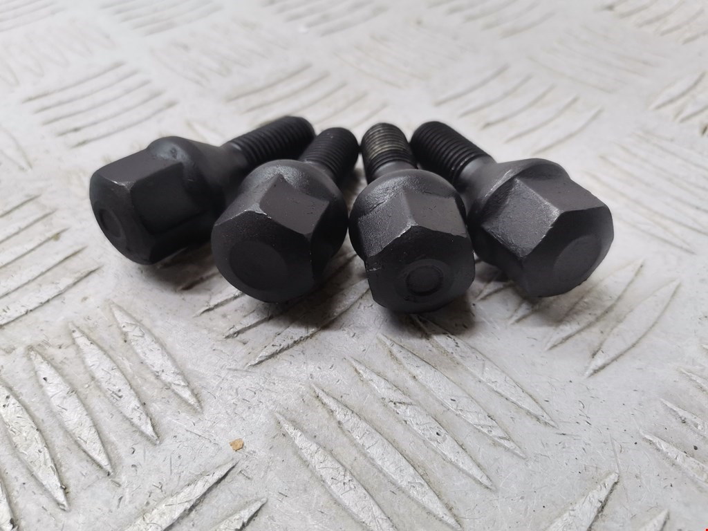 Болты NISSAN Note E11 2005-2014