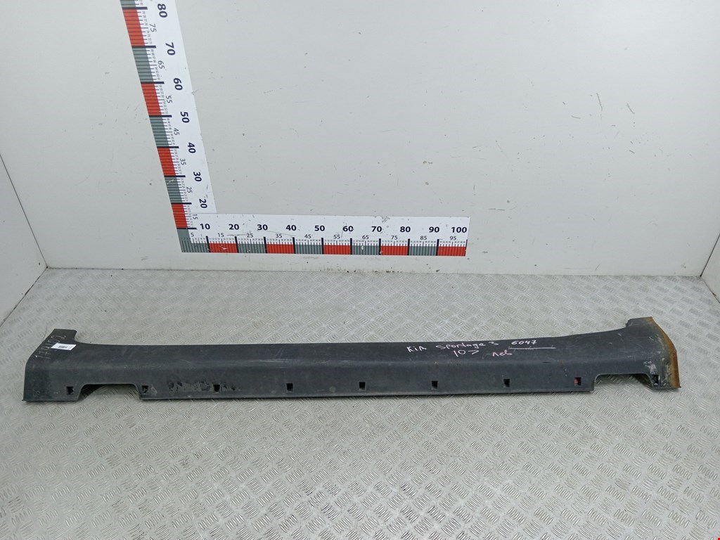 Накладка декоративная на порог левая Kia Sportage 3 (SL) (2010-2016)