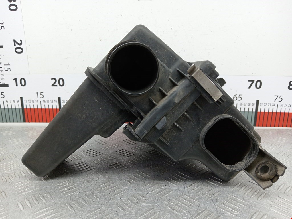 Корпус воздушного фильтра MITSUBISHI Colt Z3 2003-2012
