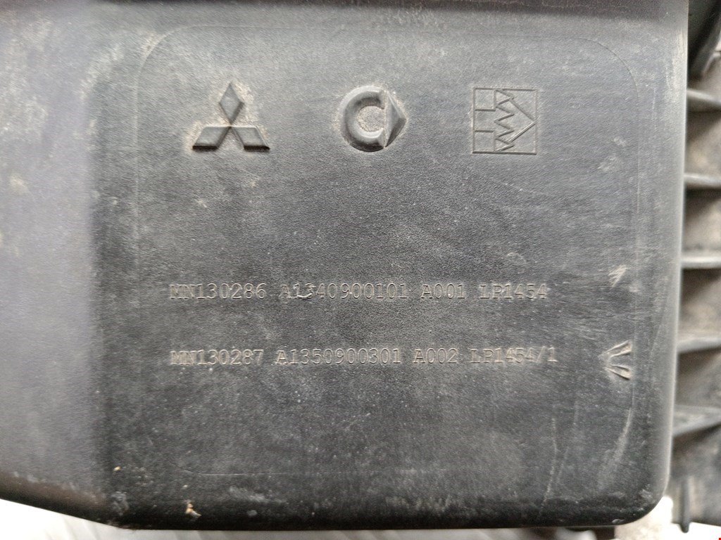 Корпус воздушного фильтра MITSUBISHI Colt Z3 2003-2012