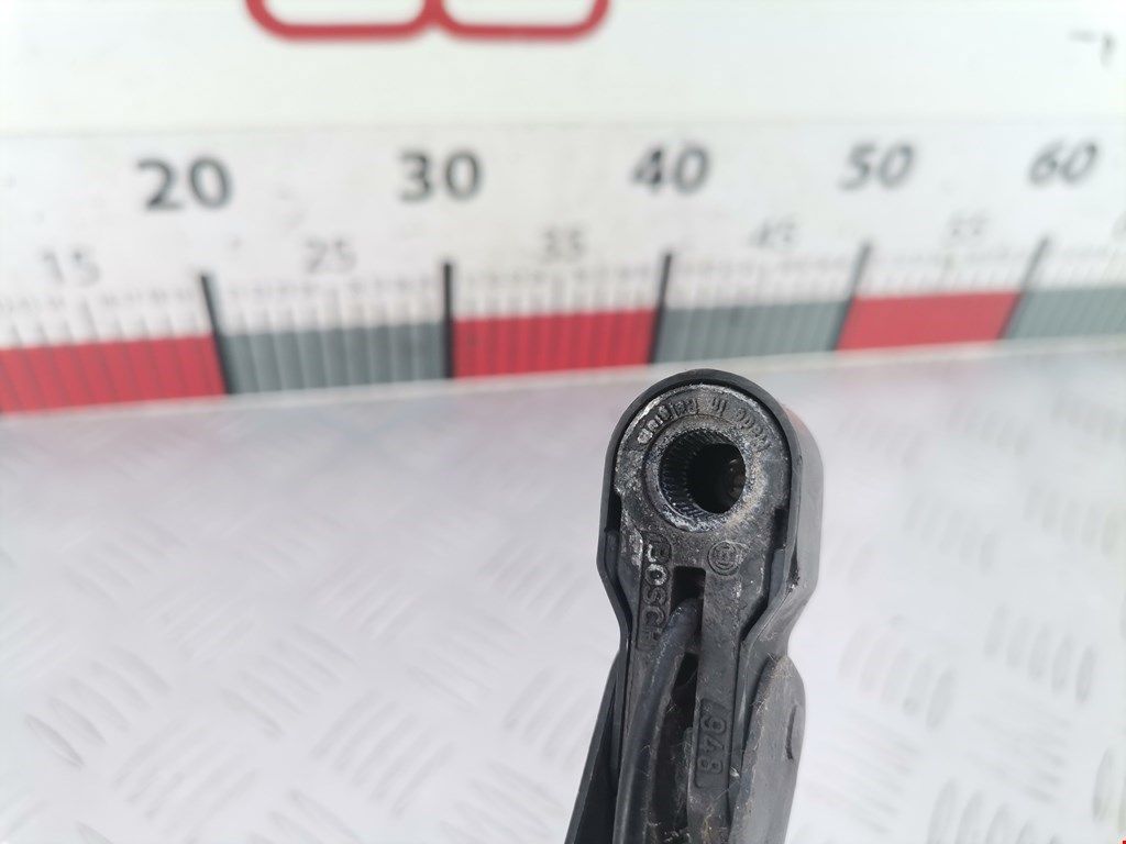 Поводок дворника задний (заднего) MITSUBISHI Space Star 1999-2006