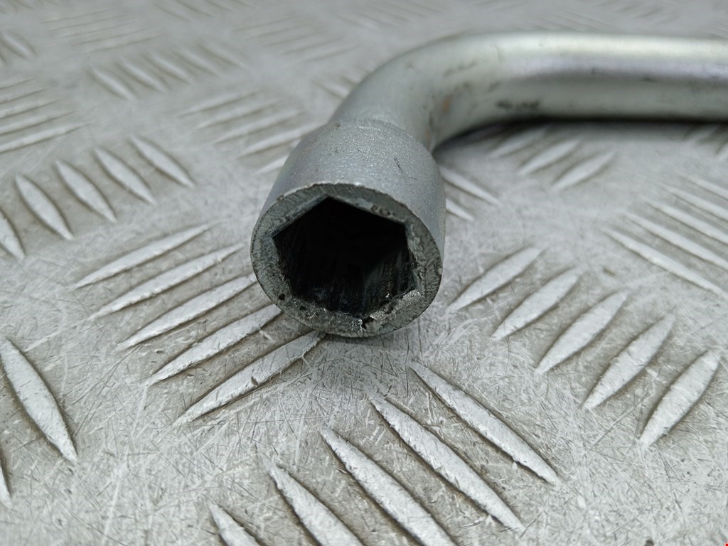 Ключ балонный VOLKSWAGEN Golf IV 1997-2003