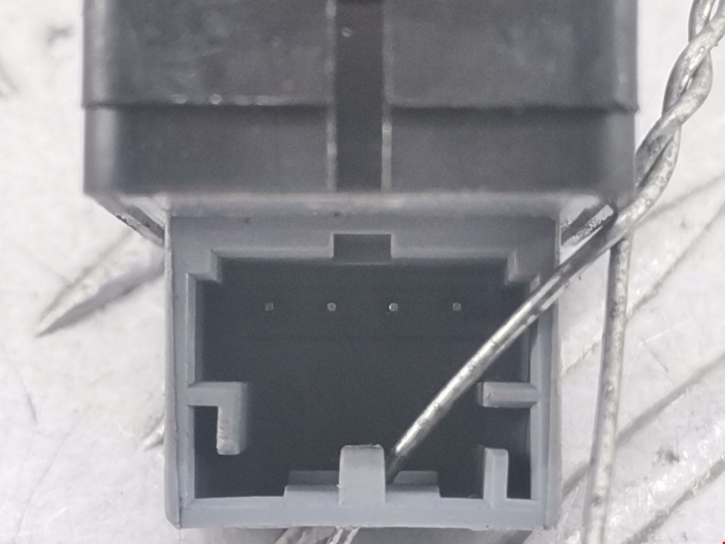 Кнопка стеклоподъемника VOLKSWAGEN Polo IV 2001-2009