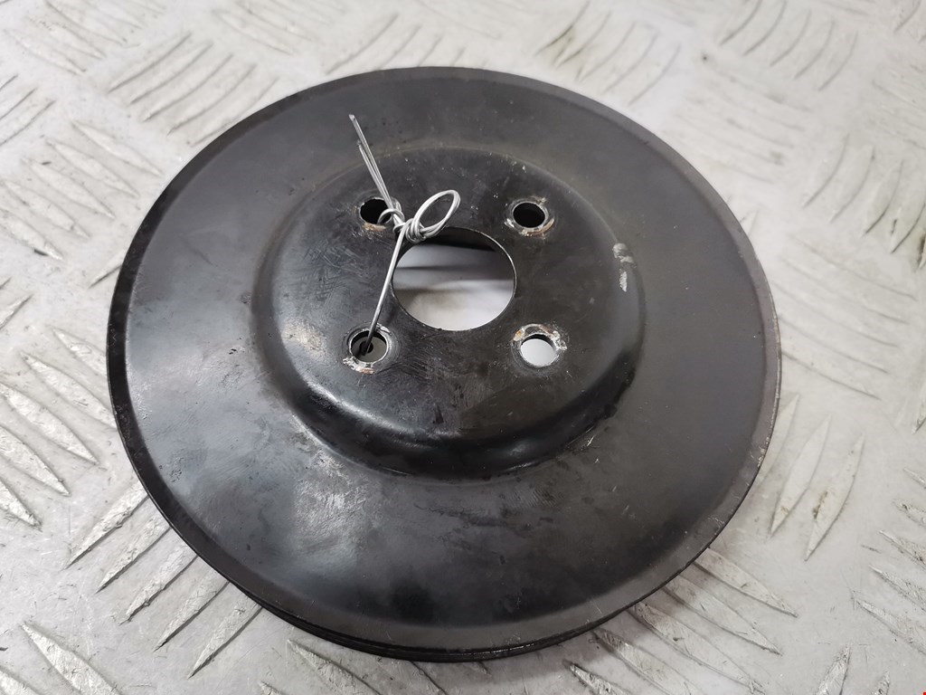 Шкив водяного насоса (помпы) MITSUBISHI Space Star 1999-2006