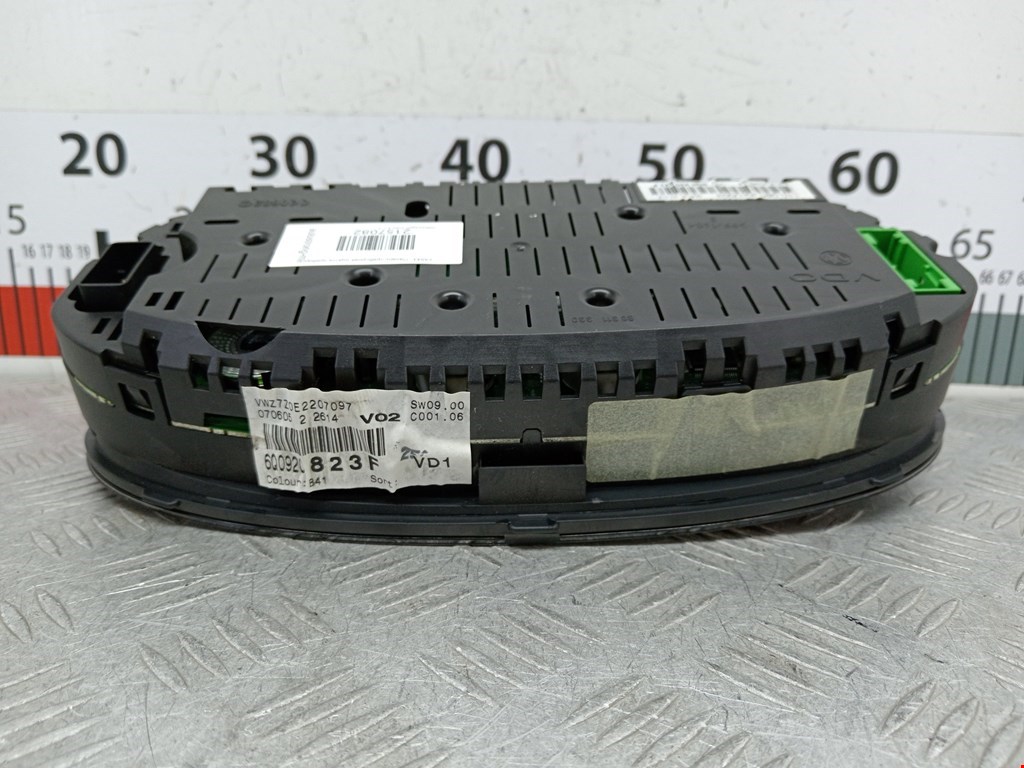 Панель приборов (щиток) VOLKSWAGEN Polo IV 2001-2009