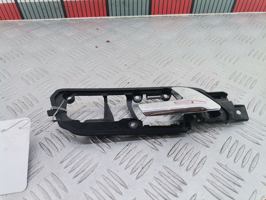 Ручка дверная передняя внутренняя правая VOLKSWAGEN Polo IV 2001-2009