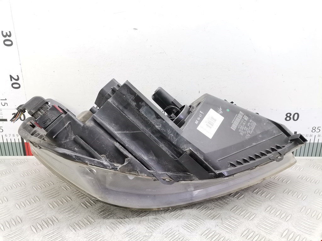 Фара левая OPEL Zafira B 2005-2012