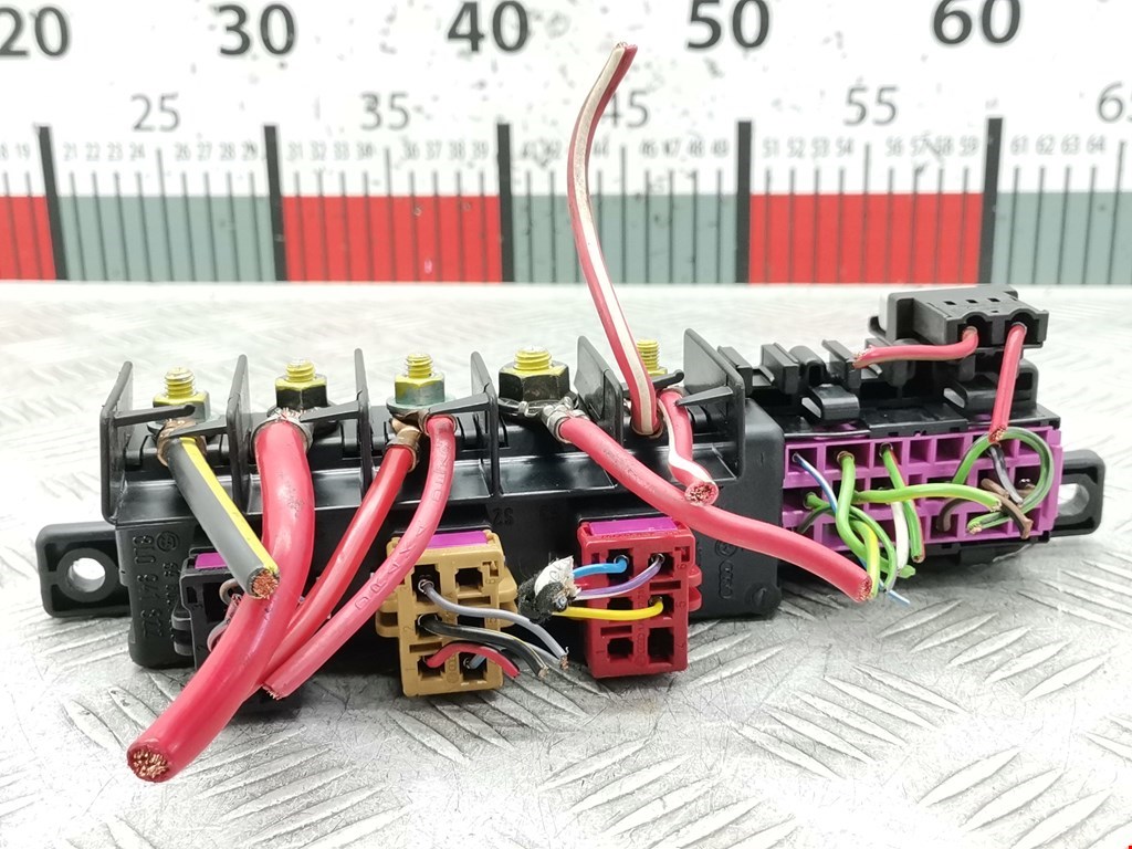 Блок реле SKODA Octavia A4 1U- 1997-2010