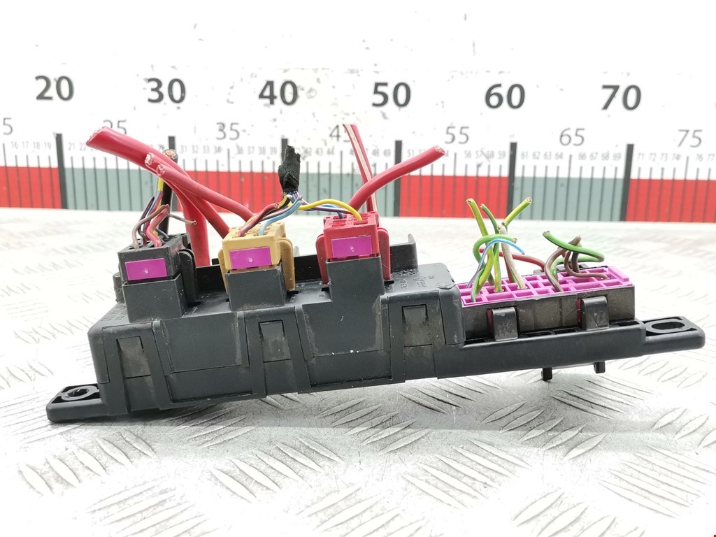 Блок реле SKODA Octavia A4 1U- 1997-2010