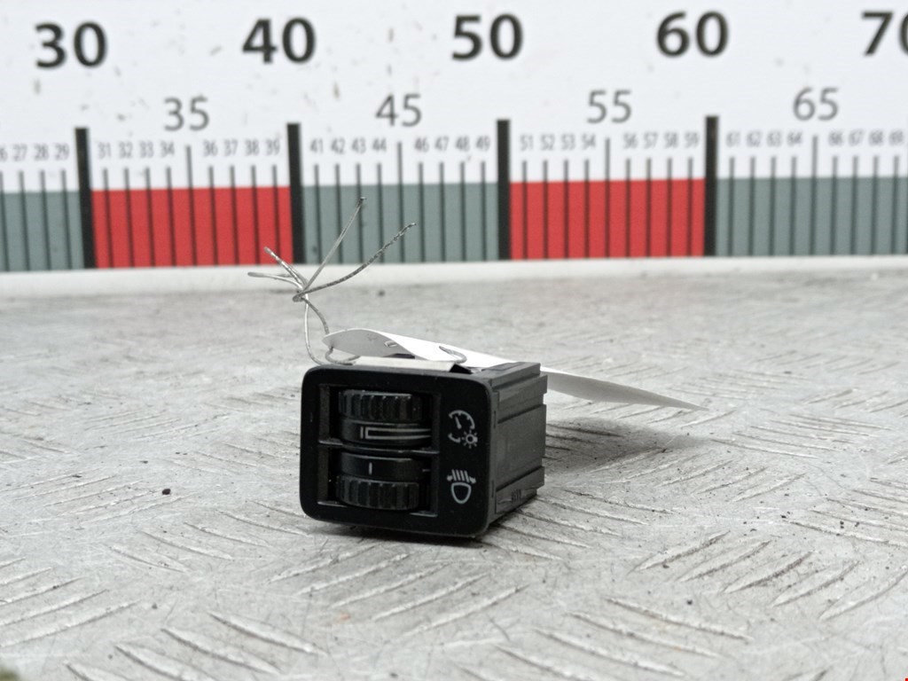 Кнопка корректора фар VOLKSWAGEN Passat B6 2005-2011