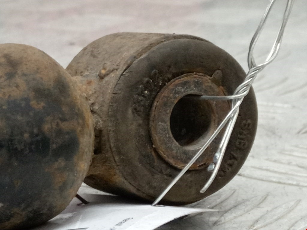 Амортизатор задний левый=правый RENAULT Kangoo 1997-2008