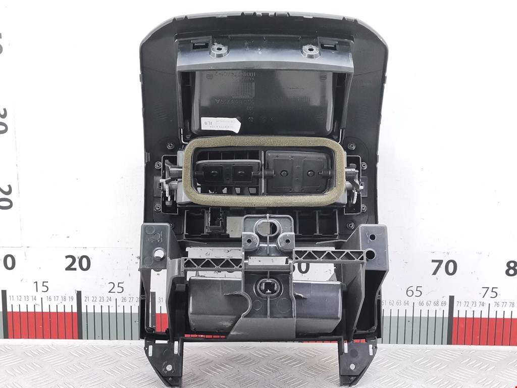 Консоль VOLKSWAGEN Polo IV 2001-2009