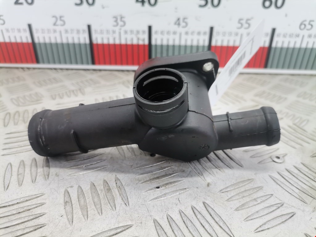 Тройник системы охлаждения VOLKSWAGEN Touran 2003-2010