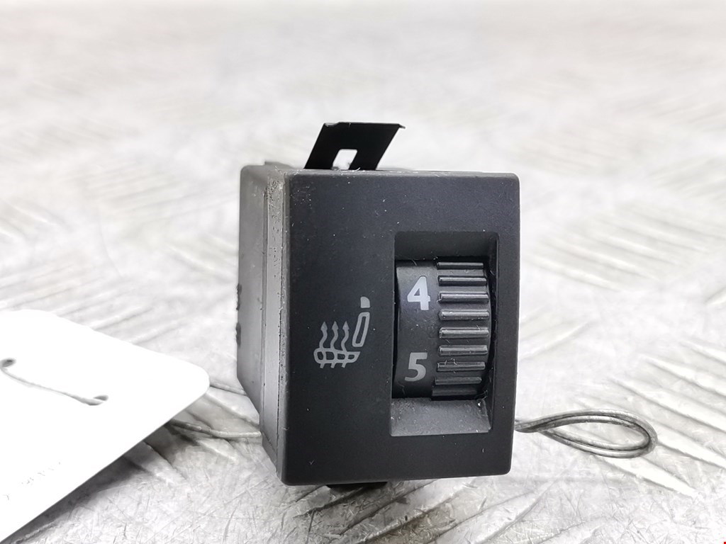 Кнопка подогрева (обогрева) сидений Volkswagen Polo 4 (2001-2009)