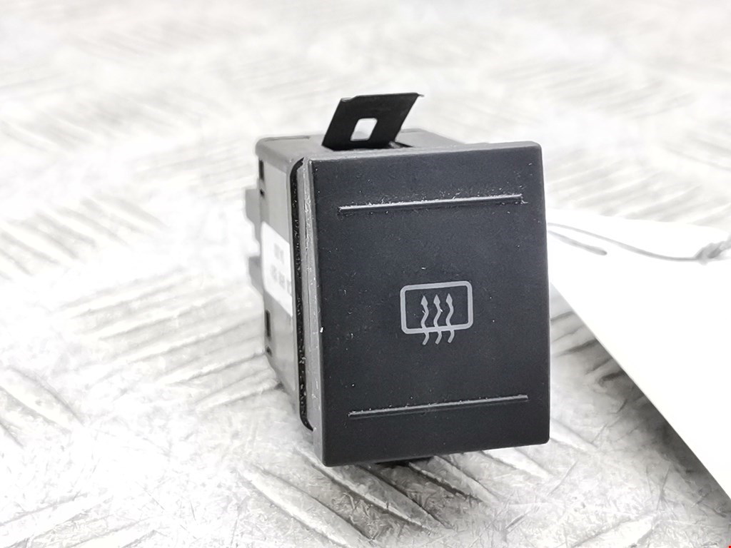 Кнопка подогрева (обогрева) заднего стекла Volkswagen Polo 4 (2001-2009)