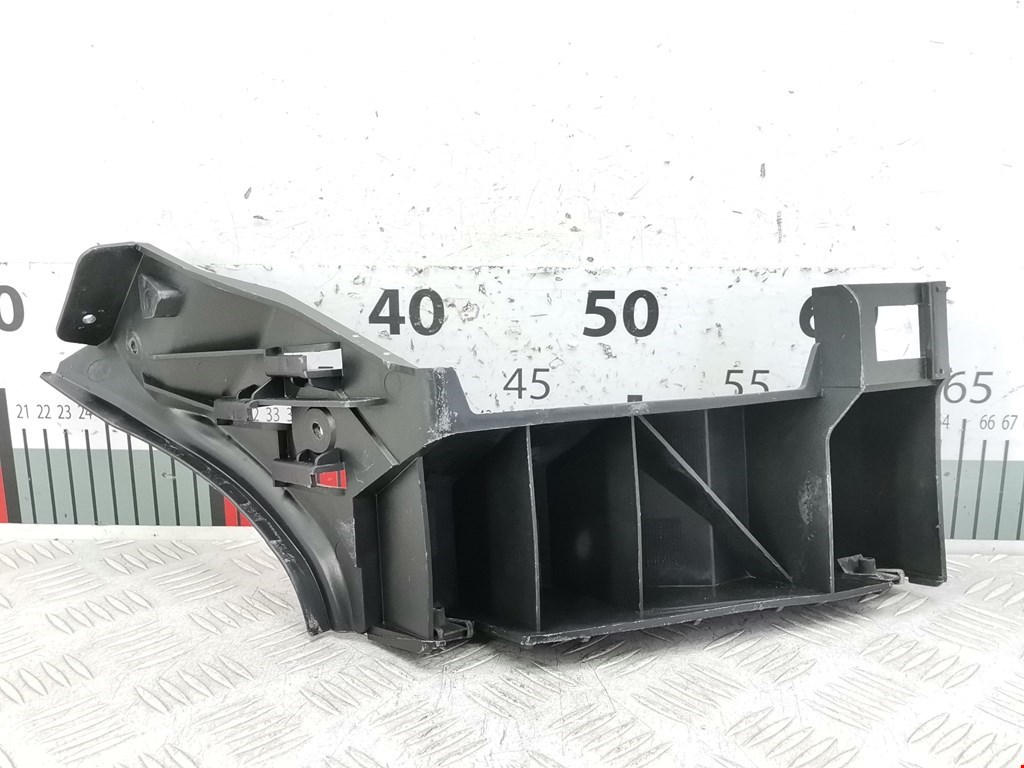 Кронштейн заднего бампера левый правый VOLKSWAGEN Polo IV 2001-2009