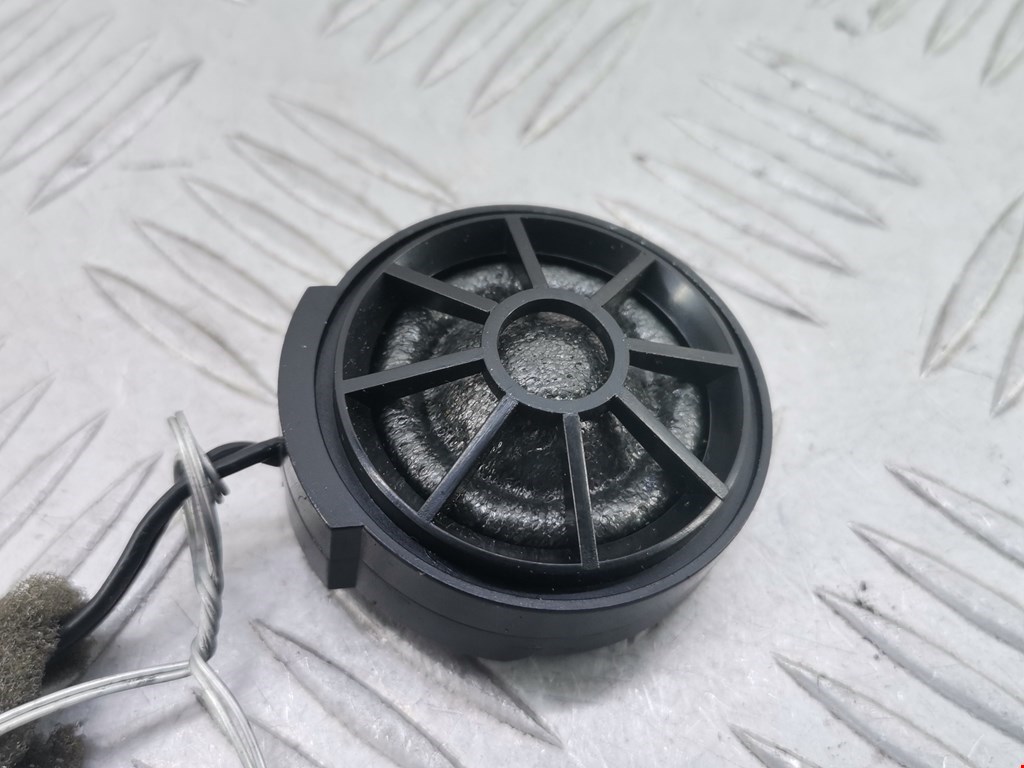 Динамик AUDI A4 B5 1995-2001