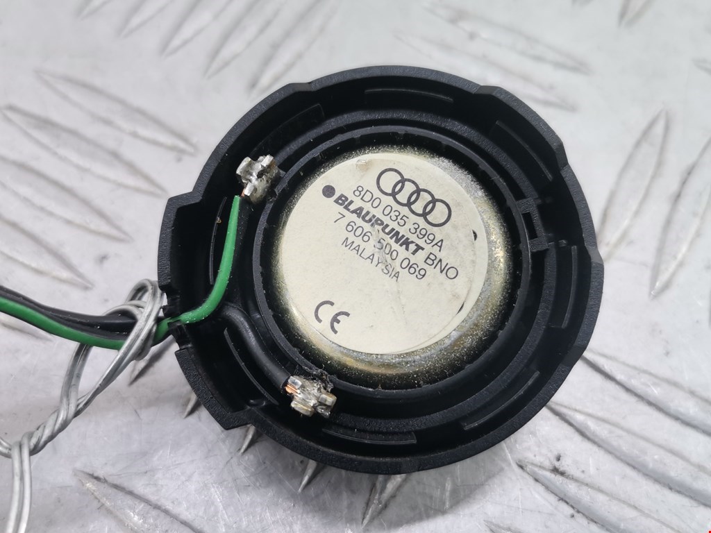 Динамик AUDI A4 B5 1995-2001