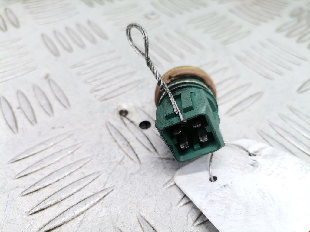 Датчик температуры (охлаждающей жидкости) VOLKSWAGEN Passat B5 1997-2005