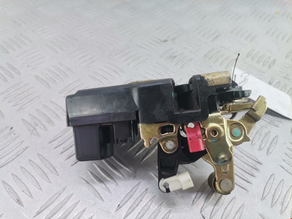 Замок двери передней правой CHRYSLER PT Cruser 2000-2010