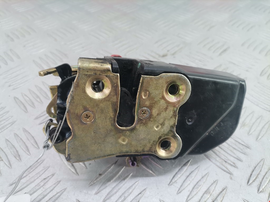 Замок двери передней правой CHRYSLER PT Cruser 2000-2010