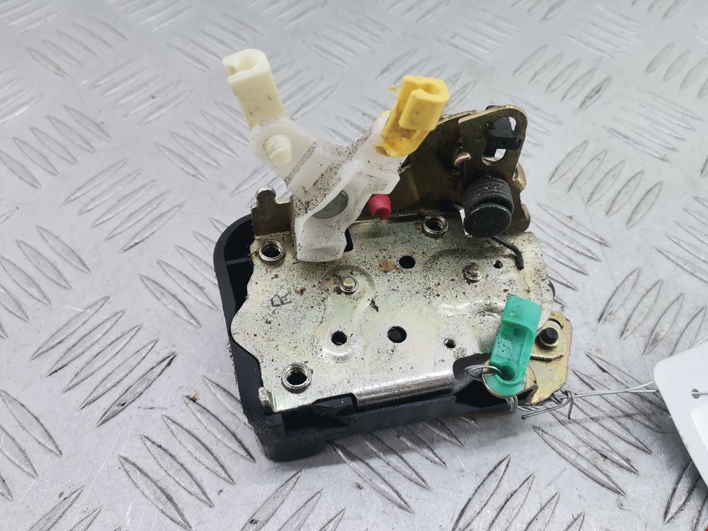 Замок двери задней правой CHRYSLER PT Cruser 2000-2010