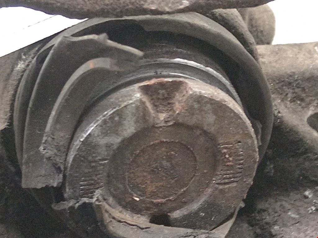 Суппорт задний правый CITROEN C4 I 2004-2014