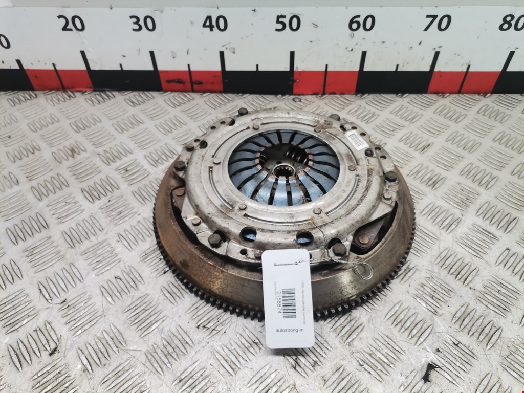 Маховик (демпфер сцепления) OPEL Meriva A 2003-2010