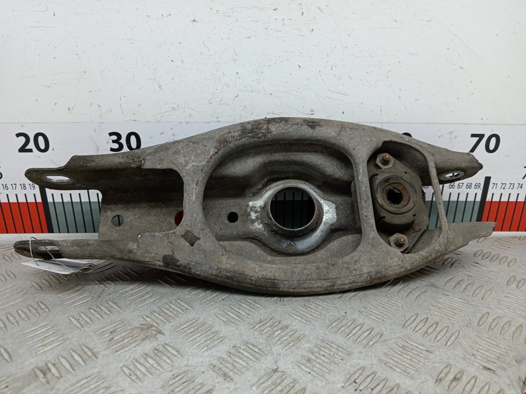 Рычаг задний правый BMW 1er E81\E87 2004-2011