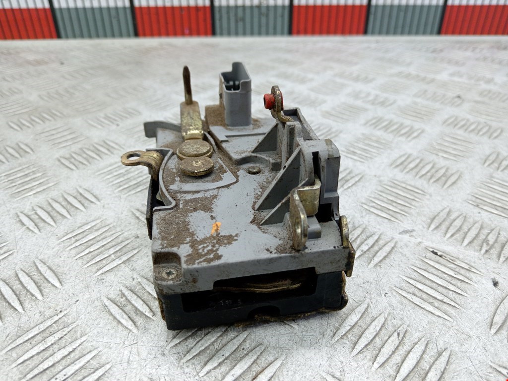 Замок двери передней правой PEUGEOT Expert I 1995-2007